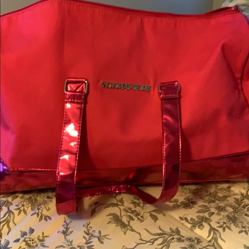 Victoria secret duffle bag - Picture 1 of 3